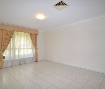 Family Home&excl;&excl; - Photo 1