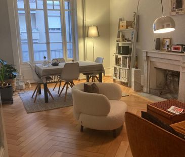 Appartement de 5,5 pièces type Haussmannien au 1er étage situer à G... - Photo 5