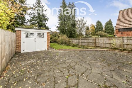 Kidmore Road, Caversham Heights, RG4 - Photo 2