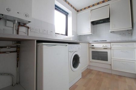 1 bedroom house to rent - Photo 2