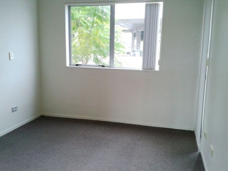 Spacious Second Level Apartment - Photo 4