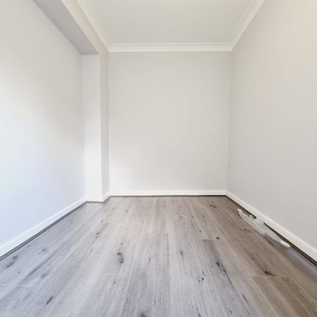 Hertford Road, London N9 - Photo 4