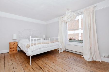 4 bedroom terraced house to rent - Photo 4