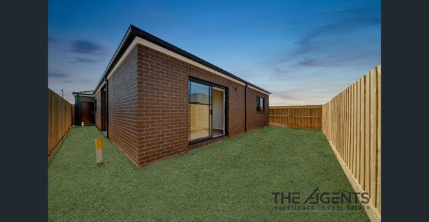 Comfort, Space & Convenience - Your Ideal Werribee Home - Photo 1