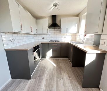 2 bedroom House To Let - Photo 2