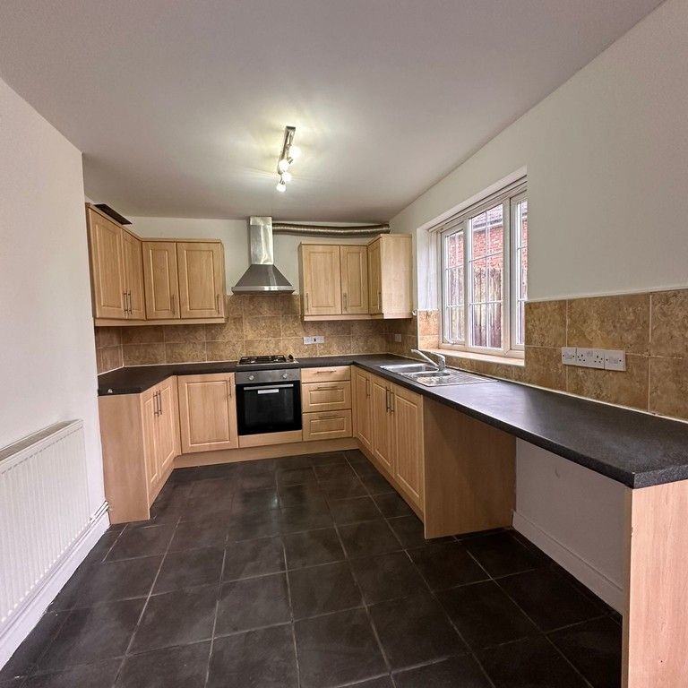 Allenby Square, Liverpool, L13 2BR - Photo 1