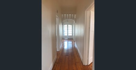 10 St Duthus Street, Preston, Vic 3072 - Photo 5