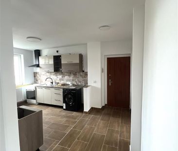 3 Camere Decomandat l Piata Decebal | Renovat l Balcon inchis - Photo 5