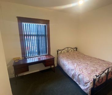 Room in a Shared House, Kenelm Road, B10 - Photo 4