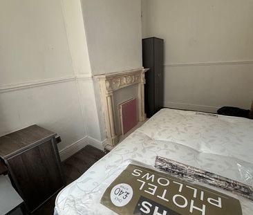 Room in a Shared House, Woodall Road, B6 - Photo 6