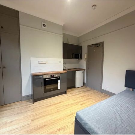 Studio Flat, Lyncroft House, NW6 - Photo 4