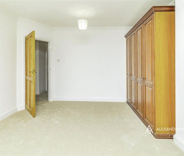 3 bedroom semi-detached house to rent - Photo 3