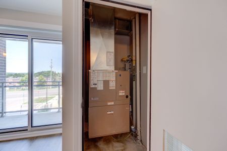 For Lease - 716 Main Street, Milton, Ontario - Photo 5