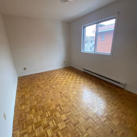 Spacieux 3 ½ Ahuntsic : ensoleille et bien entretenu 2e étage - Photo 3