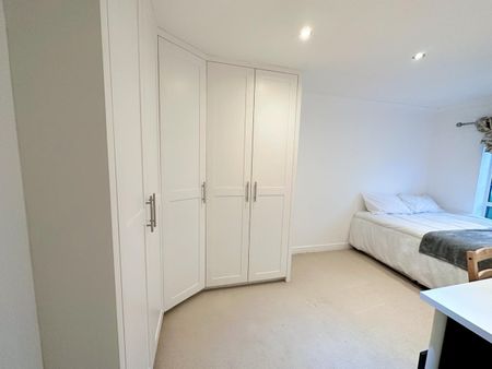 Room in a Shared House, Chargrove Close, SE16 - Photo 2