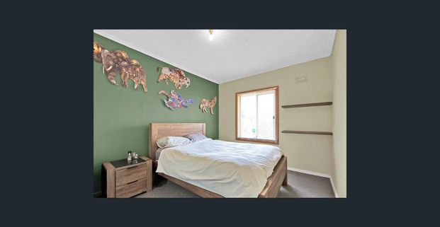 Comfort and Convenience in the Heart of Elizabeth Grove! - Photo 1