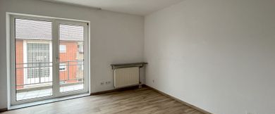 3-Zimmer-Wohnung mit zwei Balkonen und Tiefgaragenstellplatz in Zentrumnähe! - Foto 1