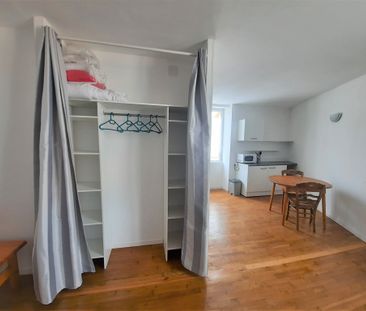 Location Appartement 1 pièce 29m² LUSIGNAN 86600 - Photo 2