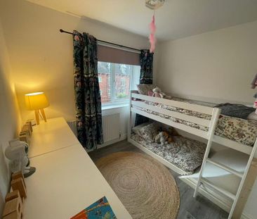 3 bedroom semi-detached house to rent - Photo 4