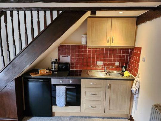 1 bedroom semi-detached house to rent - Photo 1