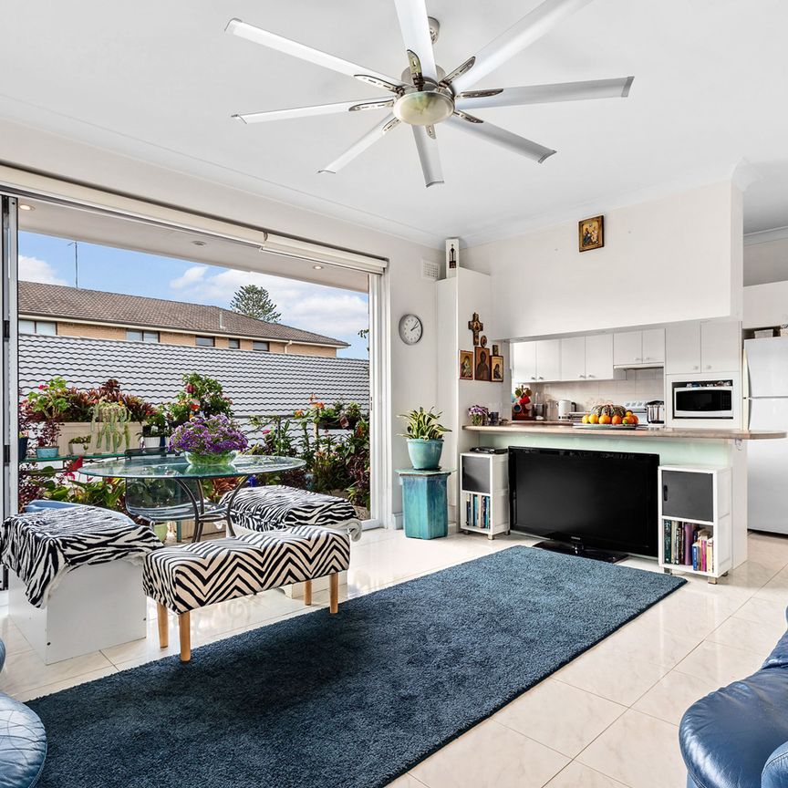 The Key To Value And Beachside Convenience - Photo 1