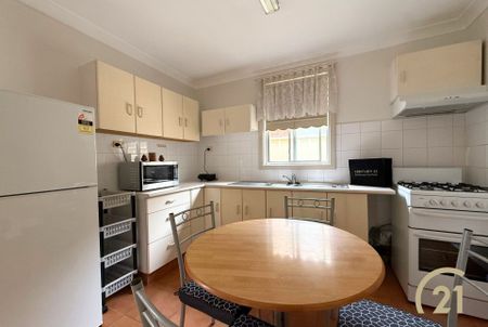 Updated 1 Bedroom Granny Flat&excl; - Photo 5