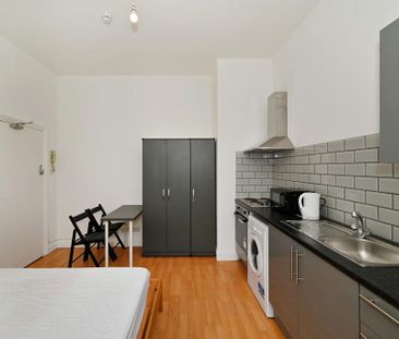 Studio to rent - Photo 4