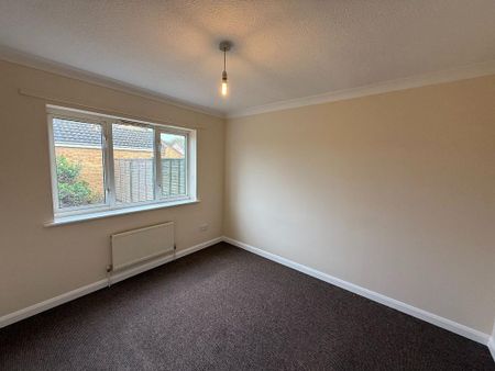 2 bedroom semi-detached house to rent - Photo 4