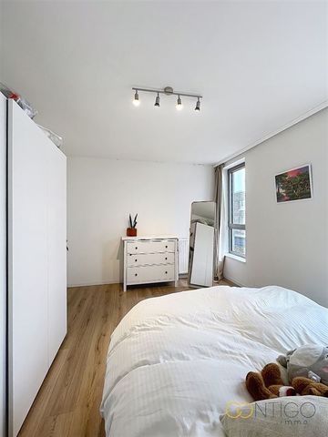 Lumineux penthouse avec terrasse quartier la chasse - Photo 5