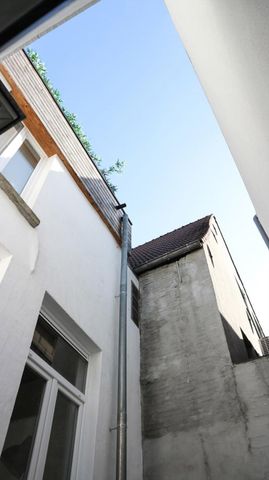 Gezellig en authentiek gelijkvloers appartement Sint-Jacobs, hartje Gent met binnenplaats - Photo 4