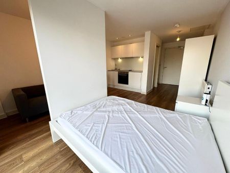 Studio to rent - Photo 2