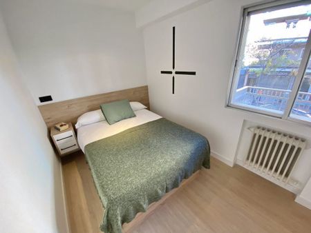 Calle de la Oca, Madrid, Community of Madrid 28025 - Photo 2