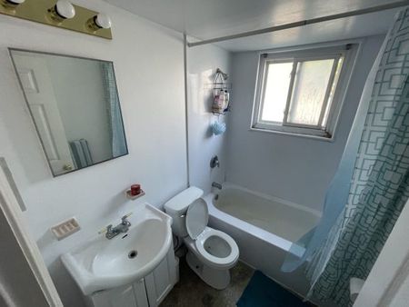 51 Balaclava St, Unit 2, Kingston, ON - Photo 5