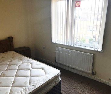 4 bedroom house to rent - Photo 1