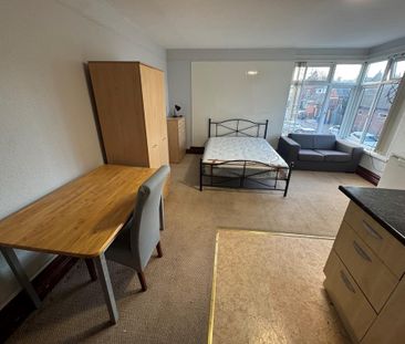 Studio to rent - Photo 1