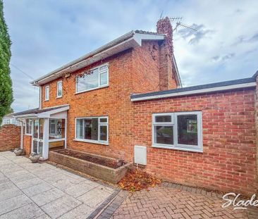 3 bedroom detached house to rent - Photo 3