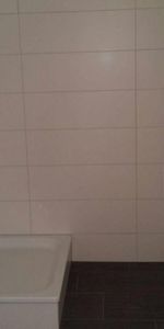 Rent a 1 room studio in Delémont - Photo 3