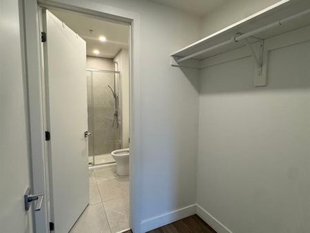 285 Boul. Hymus - Photo 4