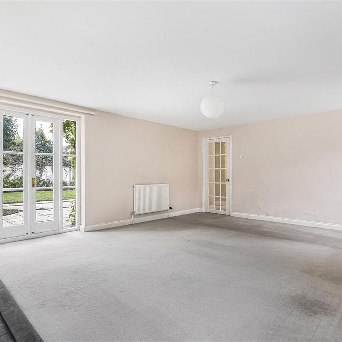 4 bedroom cottage to rent - Photo 1