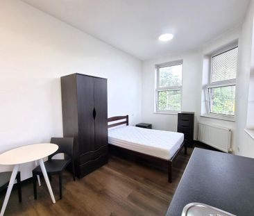 Studio to rent - Photo 4