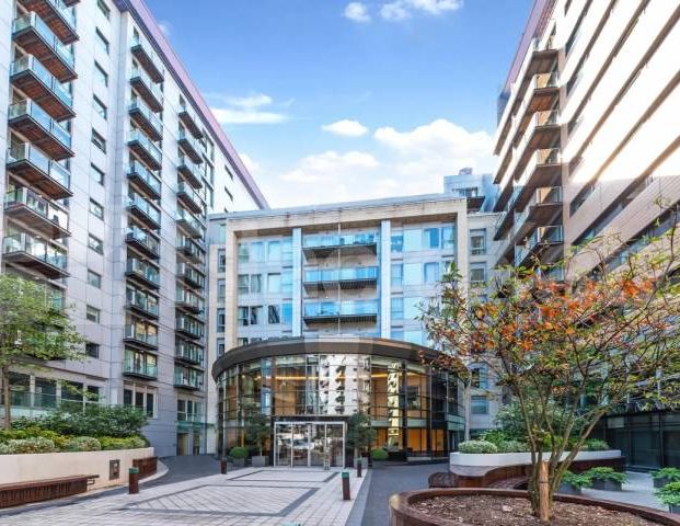 Luxury apartment with 24hr Concierge & Inclusive of Water Rates. - Photo 1