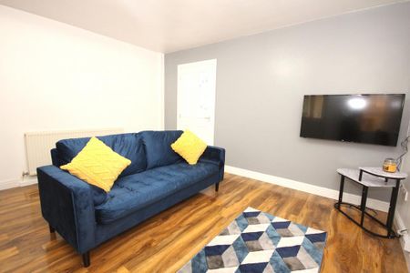 1 bedroom in a house share to rent - Photo 3