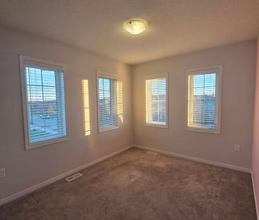 For Lease - 204 Maclachlan Avenue, Haldimand, Ontario - Photo 4