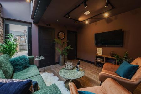 1 bedroom in a house share to rent - Photo 4