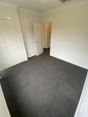 Position And Lifestyle Perfection! - Photo 1