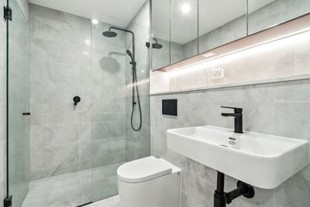 Modern Apartment Living - Stylish, Spacious & Convenient - Photo 2