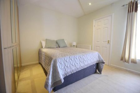 3 bedroom terraced house to rent - Photo 4