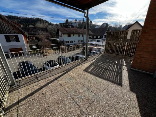 Kindberg. Hippe Starterwohnung mit großer Terrasse - Foto 1