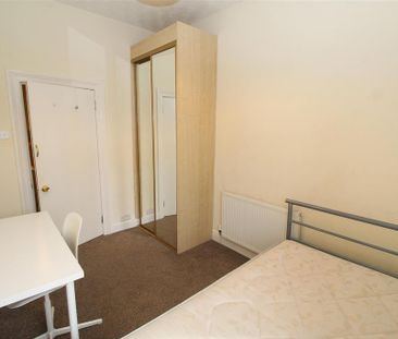 6 bedroom house to rent - Photo 4