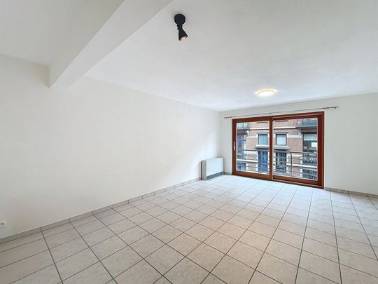 Appartement te huur - Photo 1